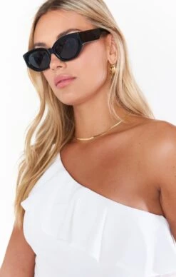 Show Me Your Mumu Banbè Eyewear The Alessandra Sunglasses ~ Black & Smoke