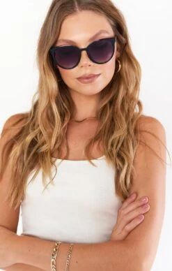 Show Me Your Mumu LeSpecs Armada Cat Eye Sunglasses ~ Black -Show Me Your Mumu jordyn reshoots 8.366359