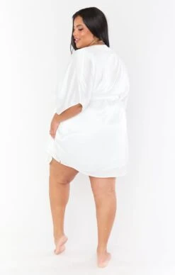Show Me Your Mumu First Look Robe ~ Ivory Luxe Satin 27 Show Me Your Mumu First Look Robe ~ Ivory Luxe Satin -Show Me Your Mumu judahpaige 1.529738