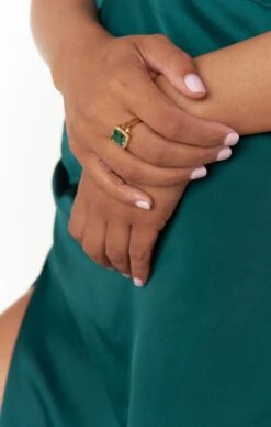Show Me Your Mumu Vanessa Mooney The Amoy Ring ~ Emerald -Show Me Your Mumu kyanna 4.1848914