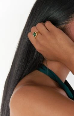 Show Me Your Mumu Vanessa Mooney The Amoy Ring ~ Emerald -Show Me Your Mumu kyanna 4.1848916