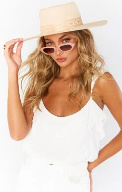 Show Me Your Mumu Lack Of Color Juno Boater ~ Cream