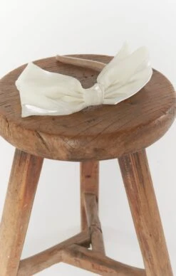 Show Me Your Mumu Hair Bow Headband ~ Ivory -Show Me Your Mumu shadesofpinck 3.939696