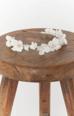Show Me Your Mumu Bride's Bouquet Headband ~ White