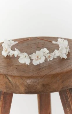 Show Me Your Mumu Bride's Bouquet Headband ~ White -Show Me Your Mumu shadesofpinck 3.939711