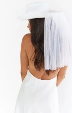 Show Me Your Mumu Bride Cowboy Hat ~ White -Show Me Your Mumu spring23 emilyallie 6.238288
