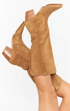 Show Me Your Mumu Matisse Stella Tall Boot ~ Cognac -Show Me Your Mumu su22 briaiyana 71672