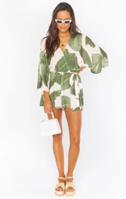 Show Me Your Mumu Lo Romper ~ Queen Palms 10 Show Me Your Mumu Lo Romper ~ Queen Palms -Show Me Your Mumu su sp twiggy emily 3.135926