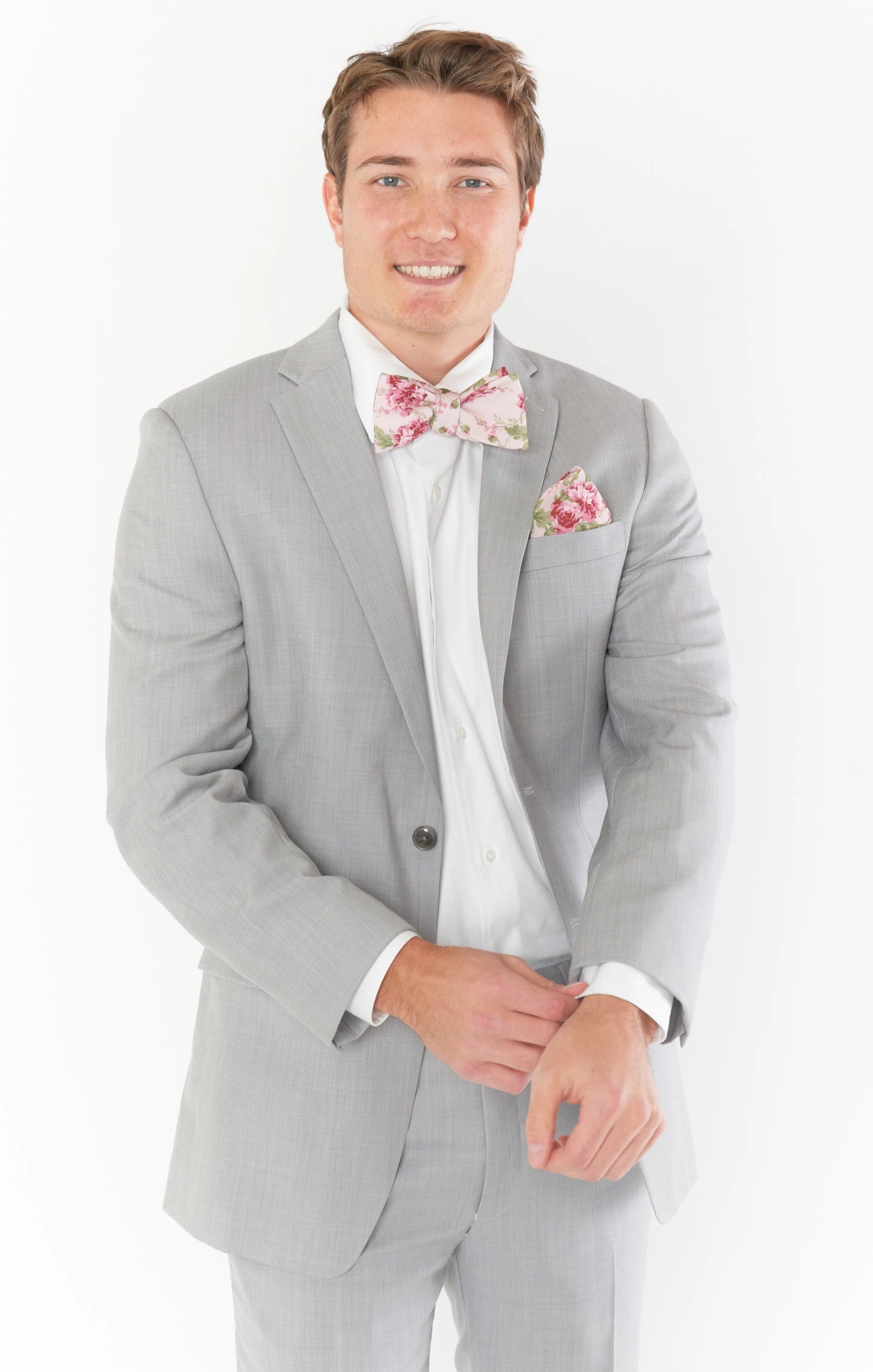 Show Me Your Mumu Josh Bow Tie ~ Garden Romantic 9 Show Me Your Mumu Josh Bow Tie ~ Garden Romantic - Image 7