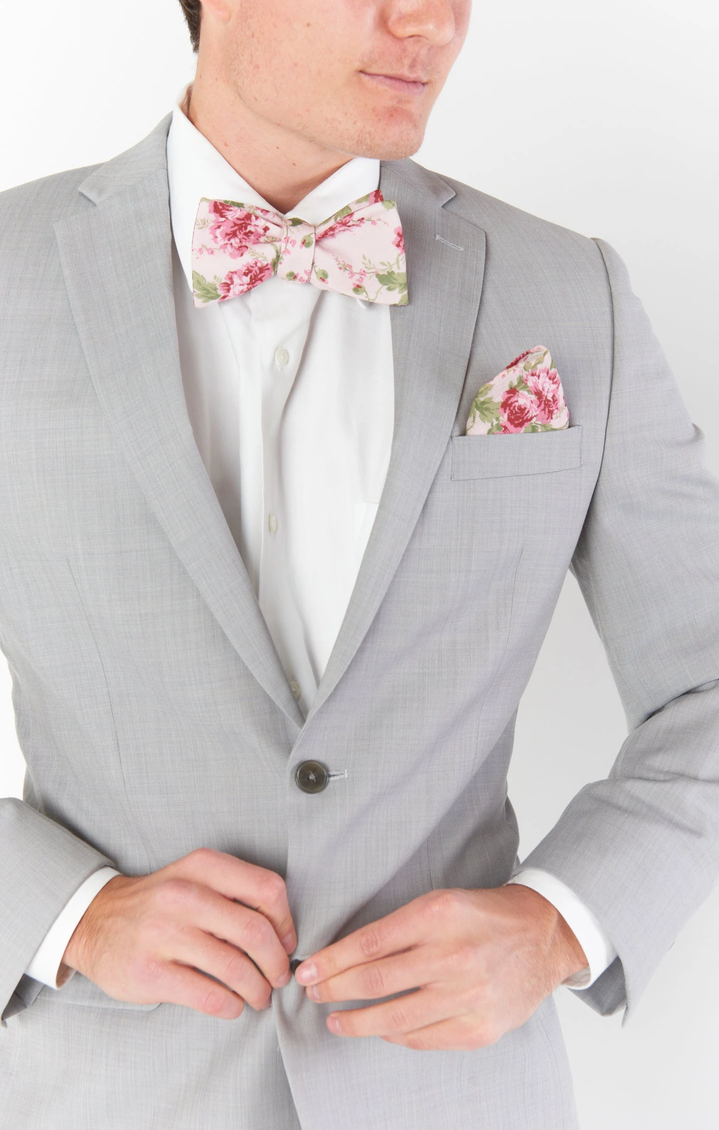 Show Me Your Mumu Josh Bow Tie ~ Garden Romantic 8 Show Me Your Mumu Josh Bow Tie ~ Garden Romantic - Image 6