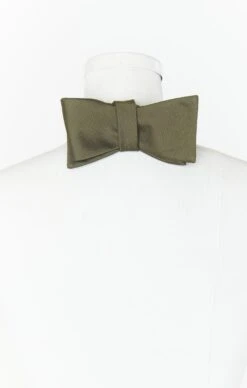 Show Me Your Mumu Josh Bow Tie ~ Rich Olive Solid